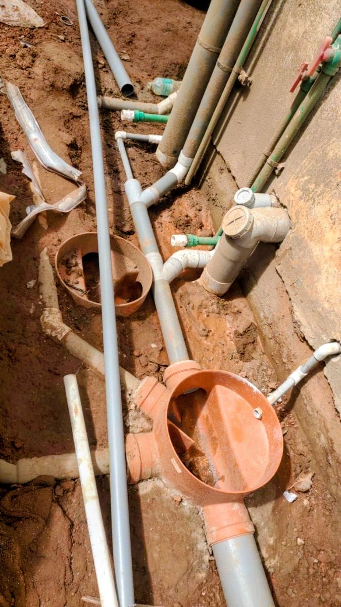 Instalación de tubería para drenaje reformas Lowcost Barcelona